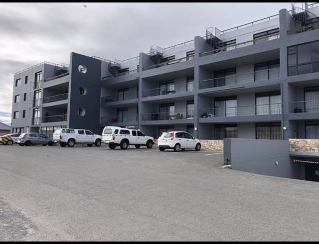 2 BEDROOM APARTMENT FOR SALE IN GANSBAAI CENTRAL